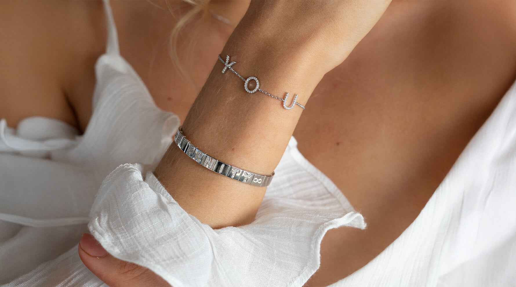 Bracelets Collection - PERSN - Personalized Jewelry